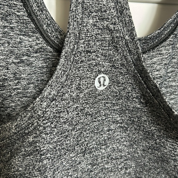 Lululemon Cropped Tank - Grey - Size 6 - Picture 3 of 3